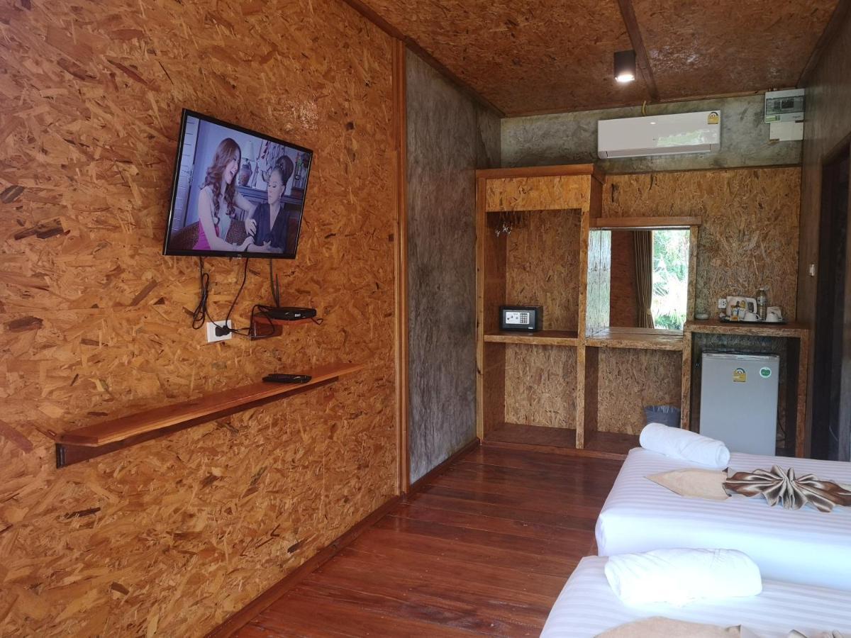Baan Check In Hotell Ko Lanta Eksteriør bilde
